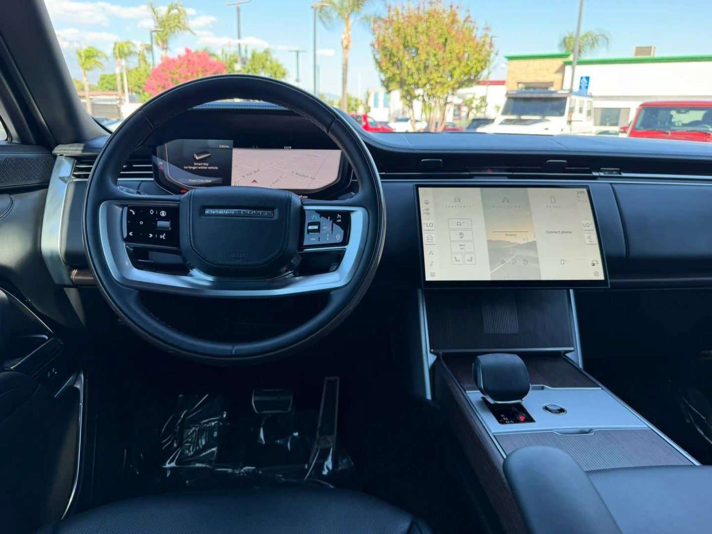 Used 2025 Land Rover Range Rover Long Wheelbase Autobiography AWD/4WD image 27