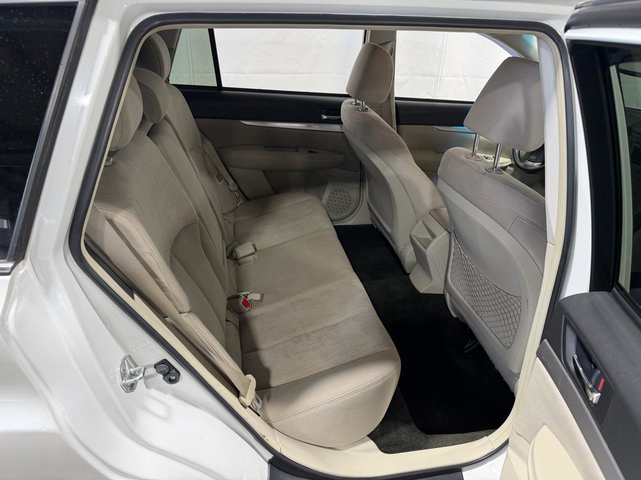 Used 2014 Subaru Outback 2.5i Premium AWD/4WD image 15
