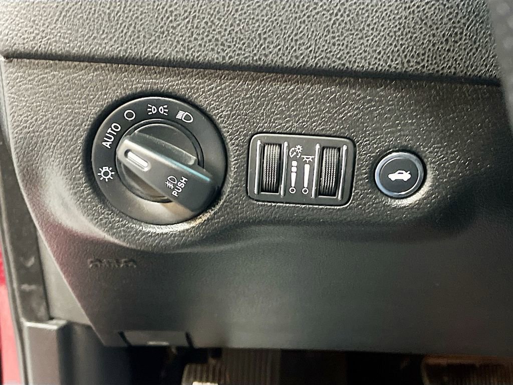 Used 2022 Dodge Charger R/T w/ Blacktop Package image 10