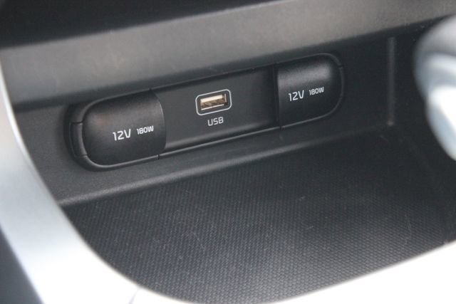 Used 2024 Kia Seltos LX AWD/4WD image 8