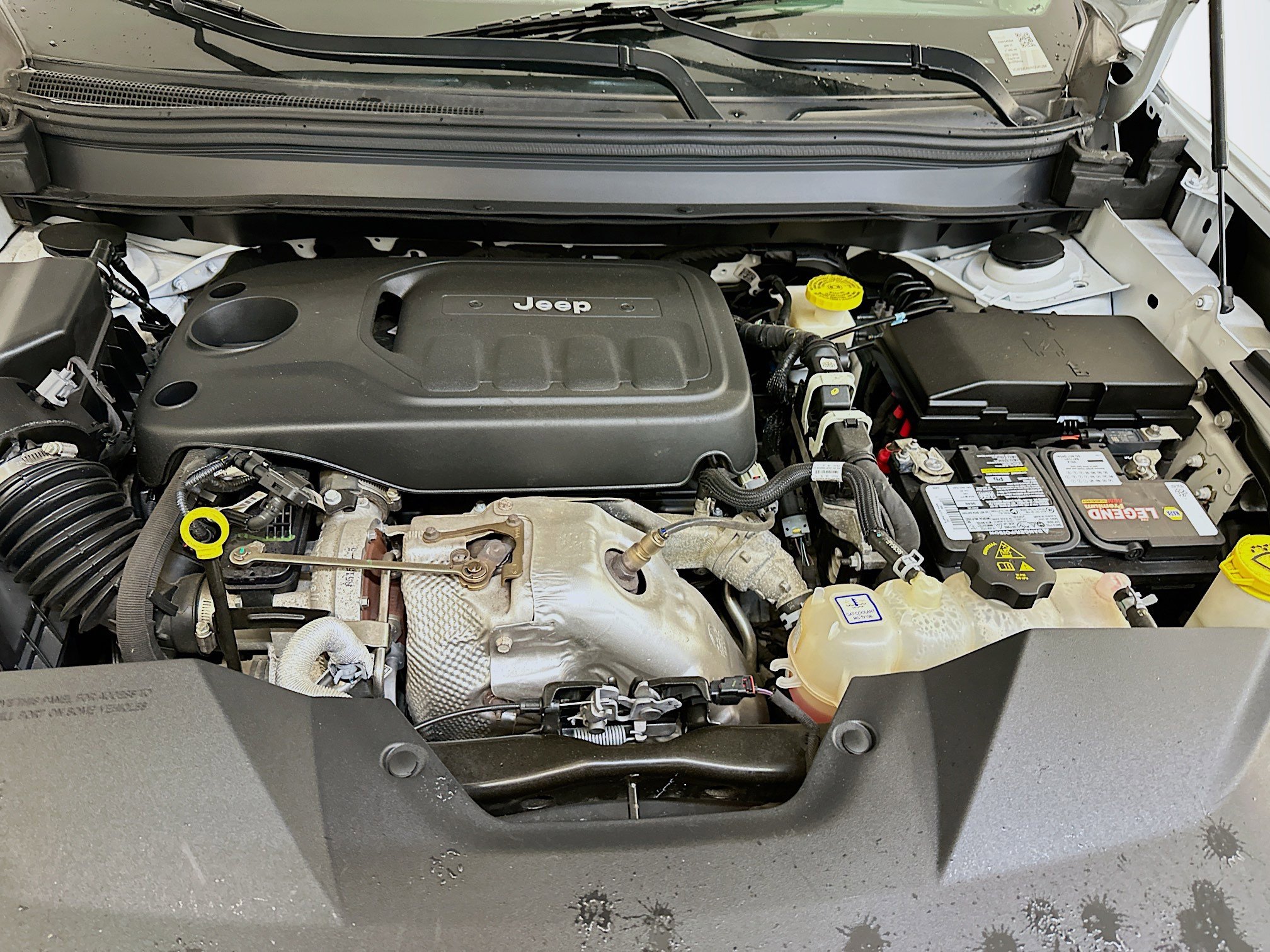 Used 2022 Jeep Cherokee Limited w/ Elite Package AWD/4WD image 36