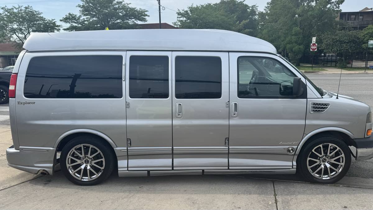 Used 2014 GMC Savana 1500 RWD image 7