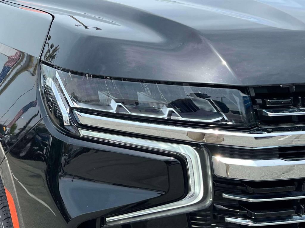 Used 2023 Chevrolet Suburban LT AWD/4WD image 12