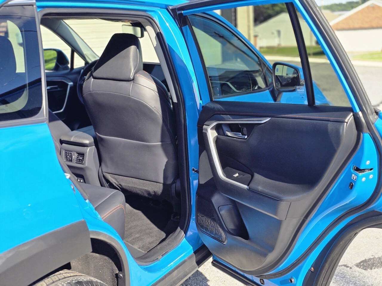 Used 2019 Toyota RAV4 Adventure AWD/4WD image 26