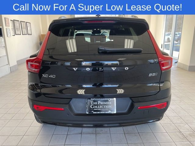 Used 2026 Volvo XC40 B5 Core w/ Climate Package image 3