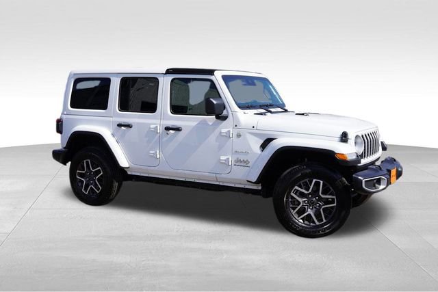 Used 2024 Jeep Wrangler Sahara image 2