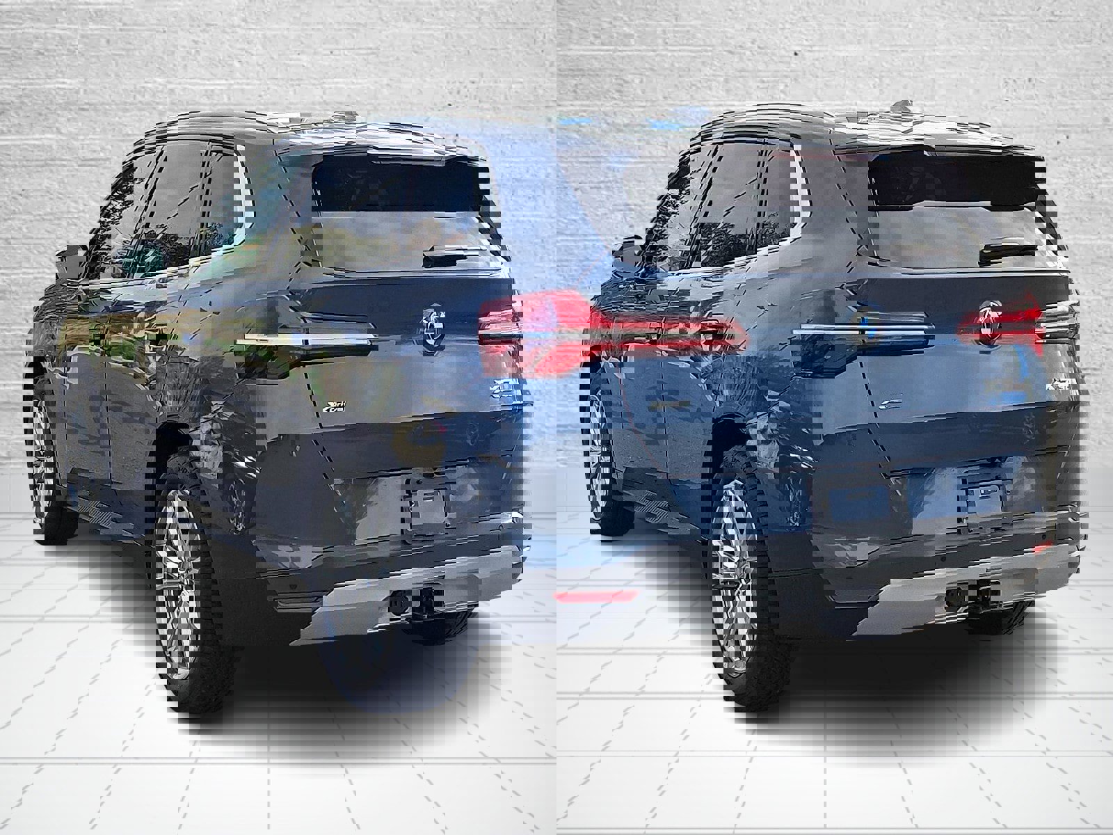 Certified 2025 BMW X3 xDrive30i w/ Convenience Package image 4