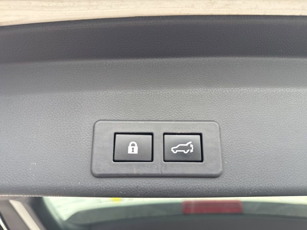 Used 2020 Subaru Ascent Limited w/ Popular Package #2A image 9