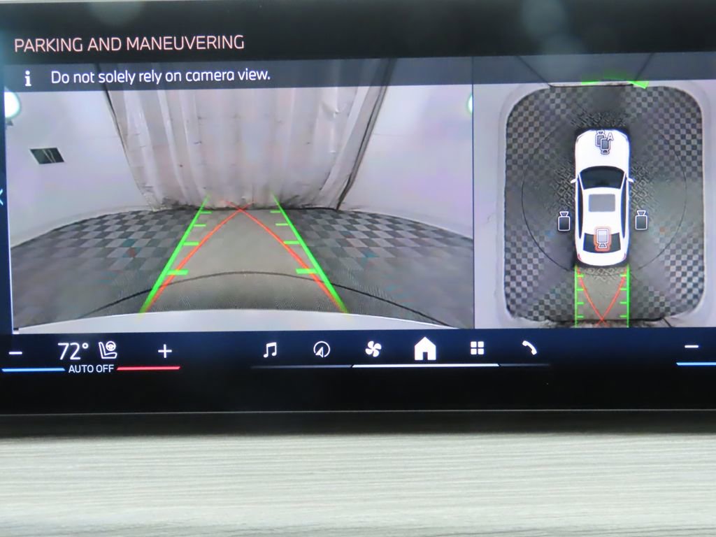 New 2026 BMW 330i Sedan w/ Premium Package image 16