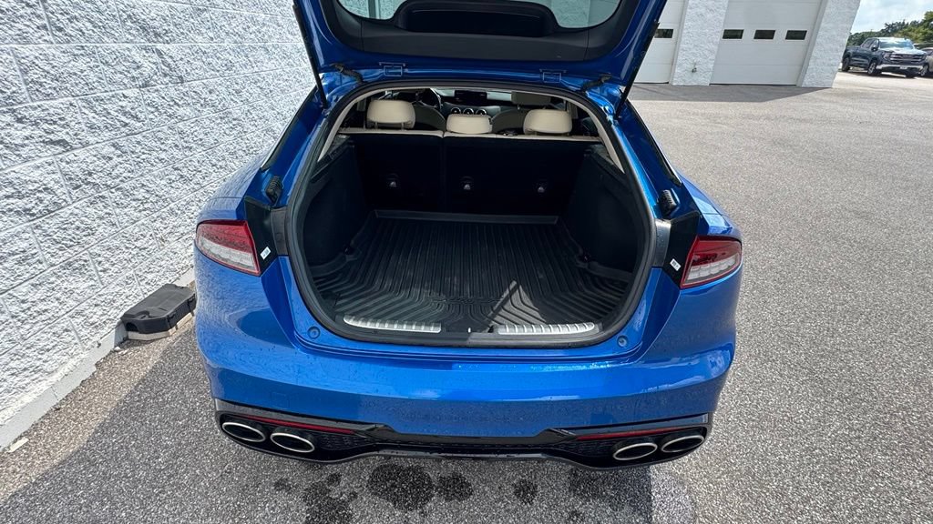 Used 2022 Kia Stinger GT-Line w/ Sun & Sound Package AWD/4WD image 5