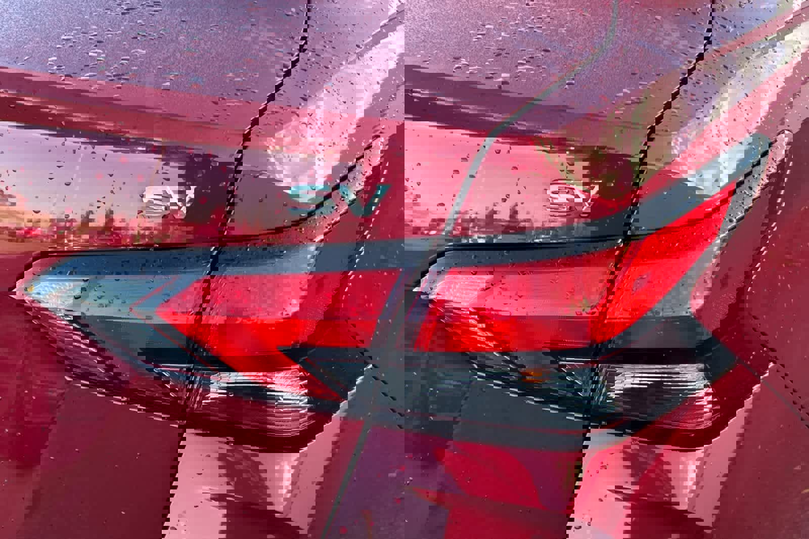 Used 2020 Nissan Versa SV image 17