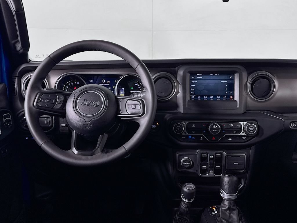 Used 2023 Jeep Wrangler Unlimited AWD/4WD image 13