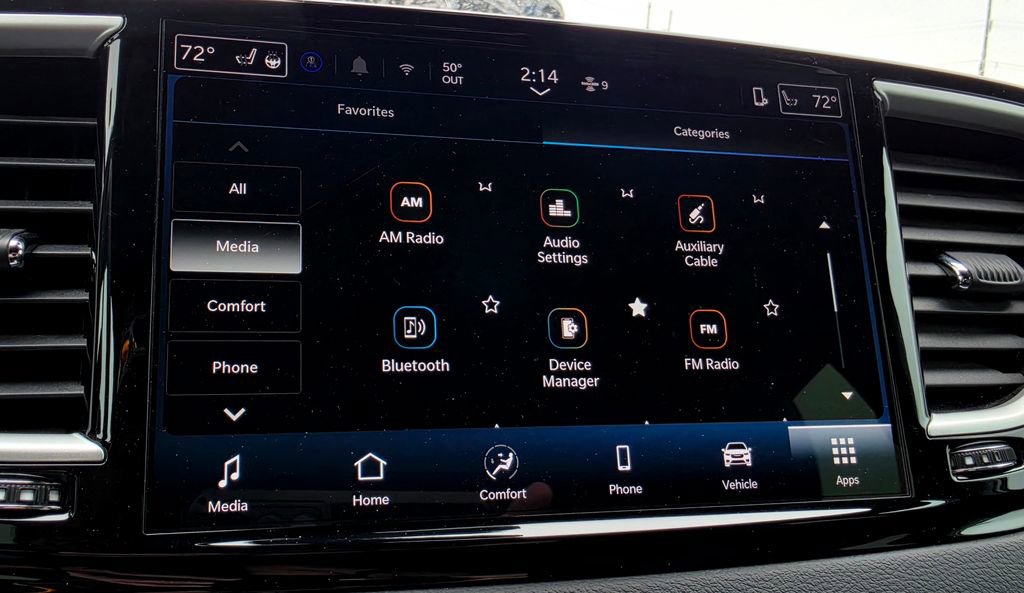 Used 2025 Chrysler Pacifica Select FWD image 38