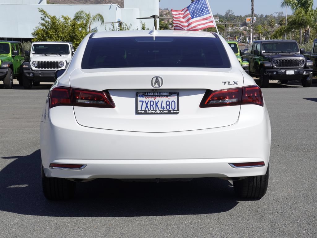Used 2017 Acura TLX FWD image 5
