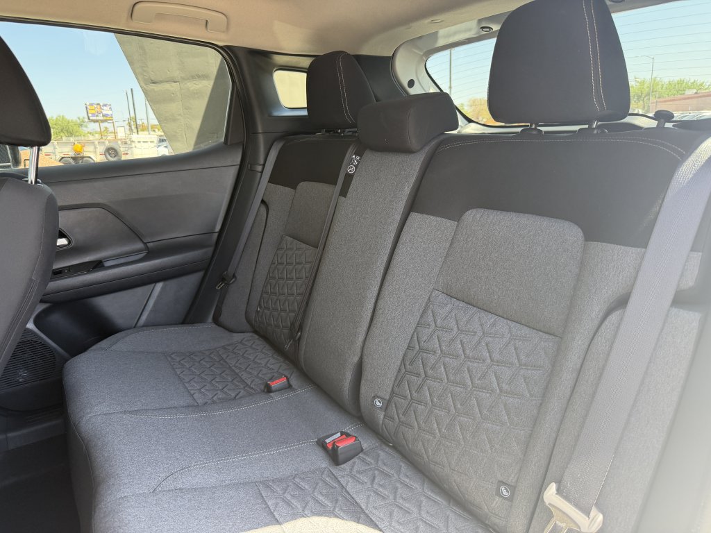 Used 2025 Nissan Kicks SV FWD image 29