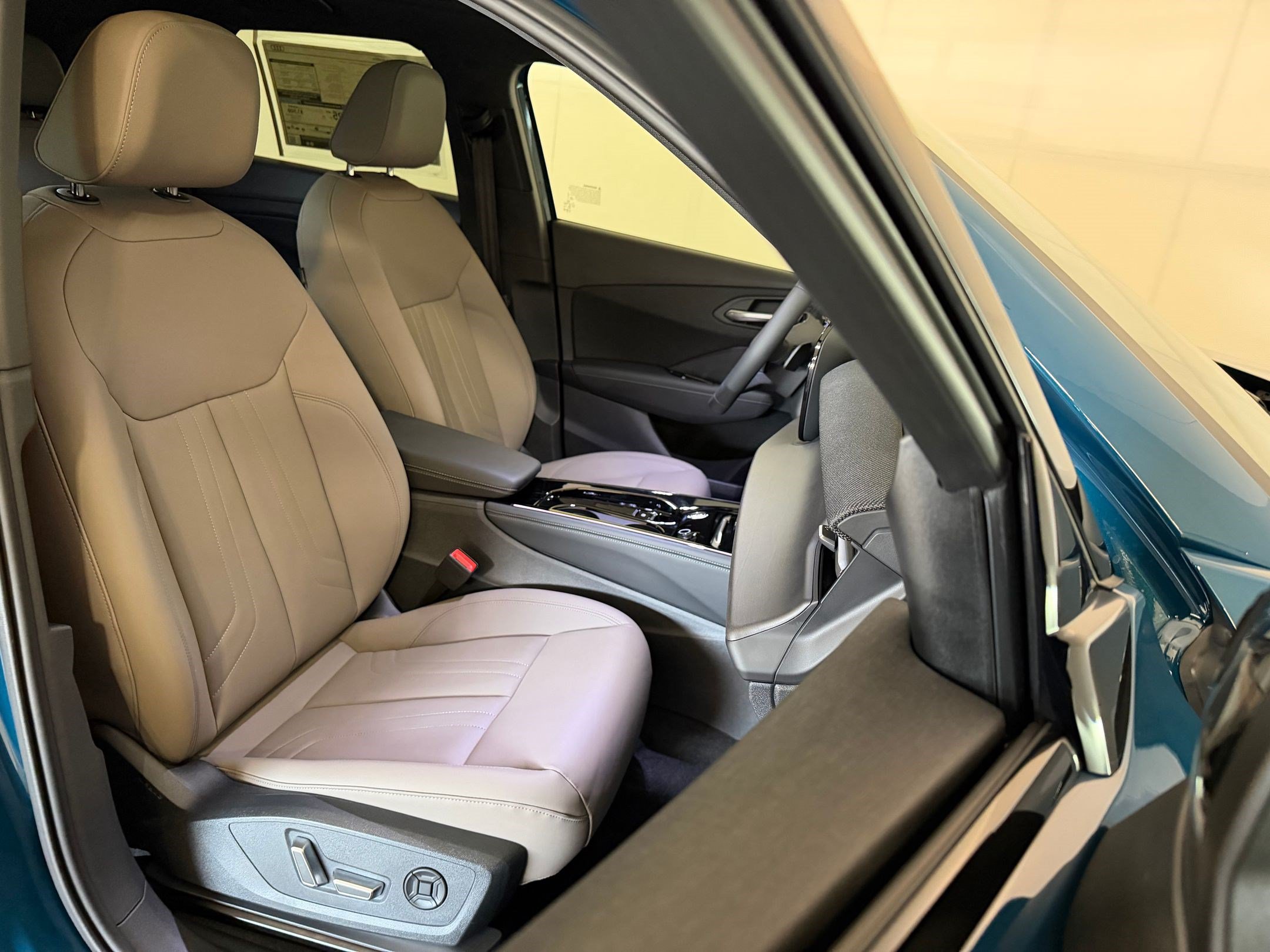 New 2026 Audi Q3 quattro 2.0T AWD/4WD image 25