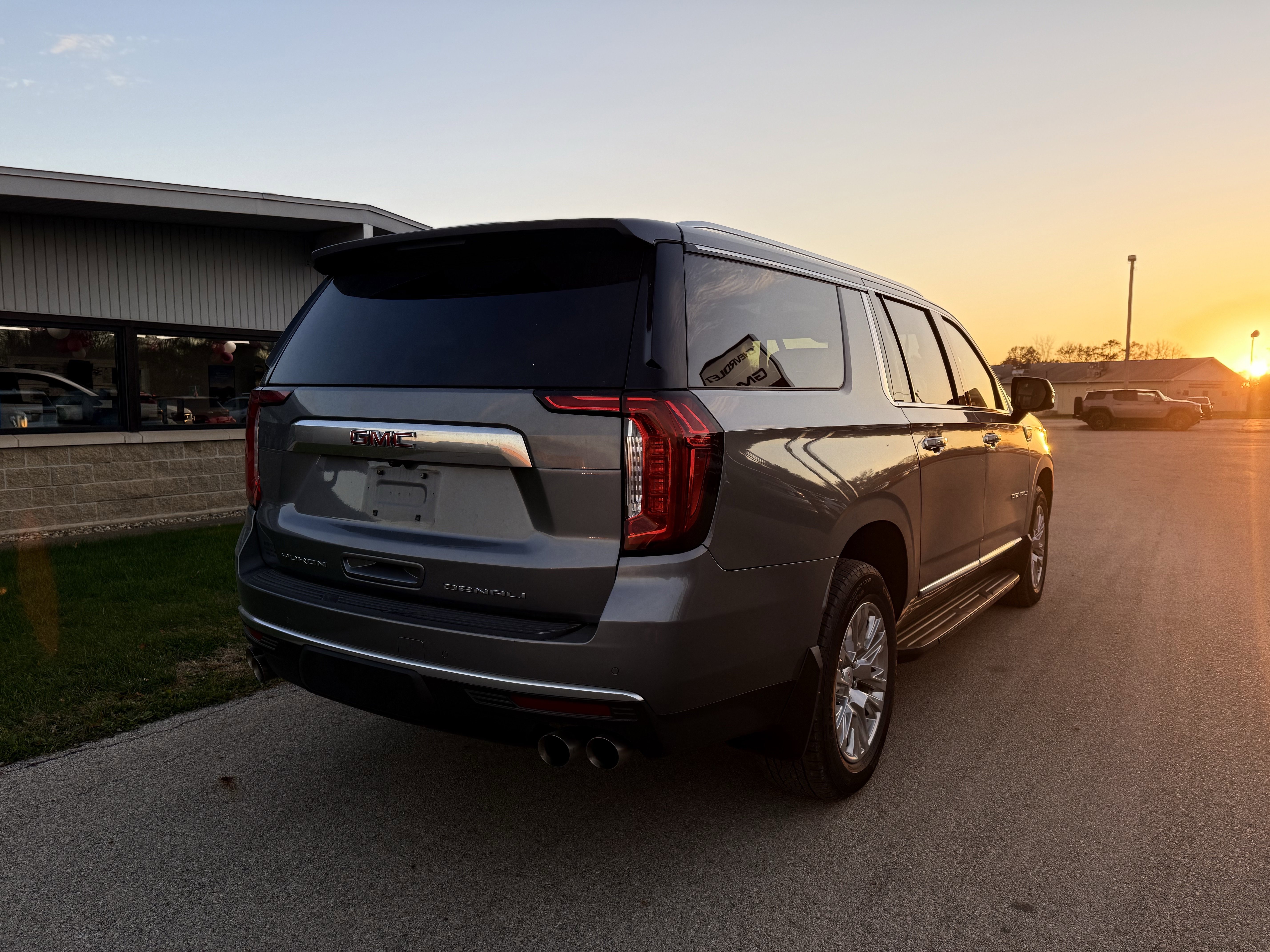 Certified 2022 GMC Yukon XL Denali image 6