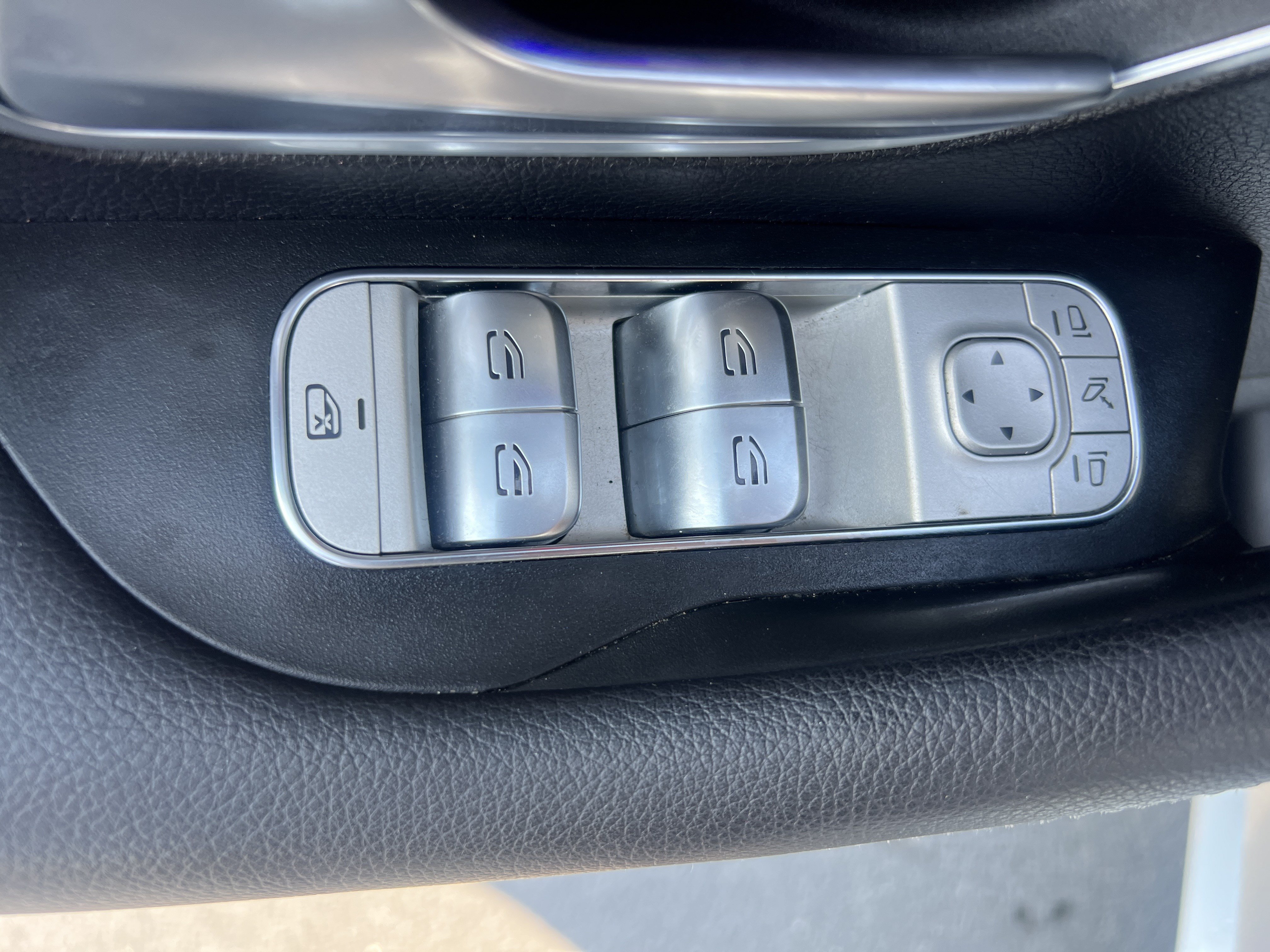 Certified 2024 Mercedes-Benz GLE 450 4MATIC image 15