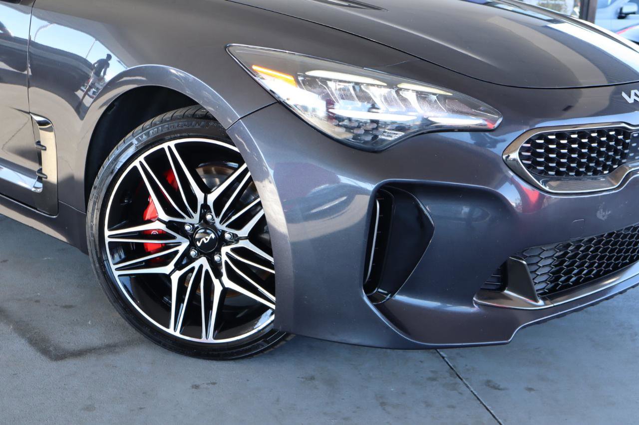 Used 2022 Kia Stinger GT1 image 4