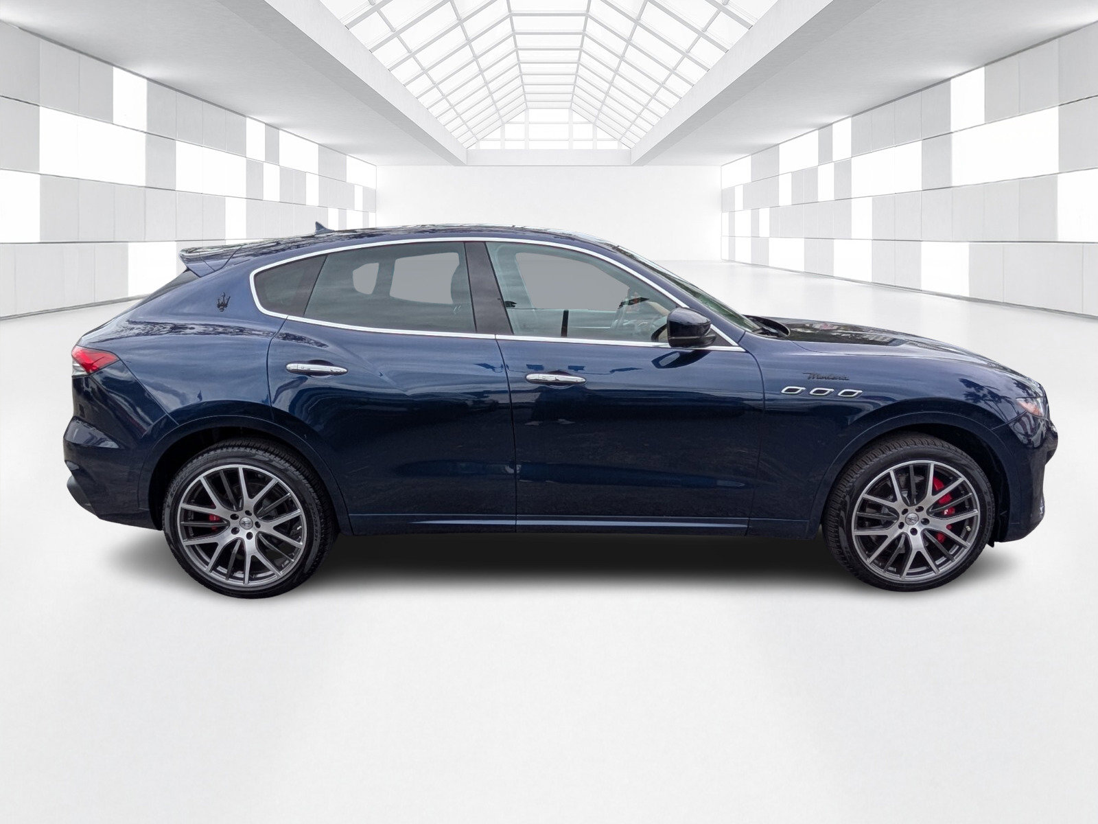 Used 2022 Maserati Levante Modena image 8