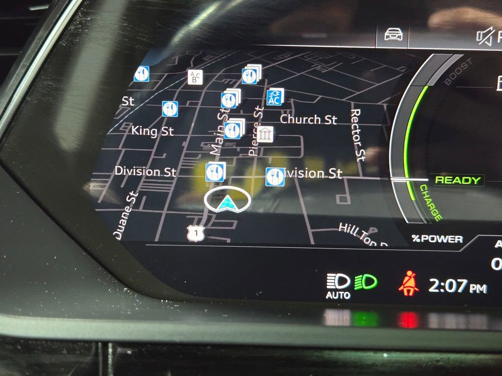 Used 2022 Audi e-tron Premium Plus w/ Premium Plus Package image 21