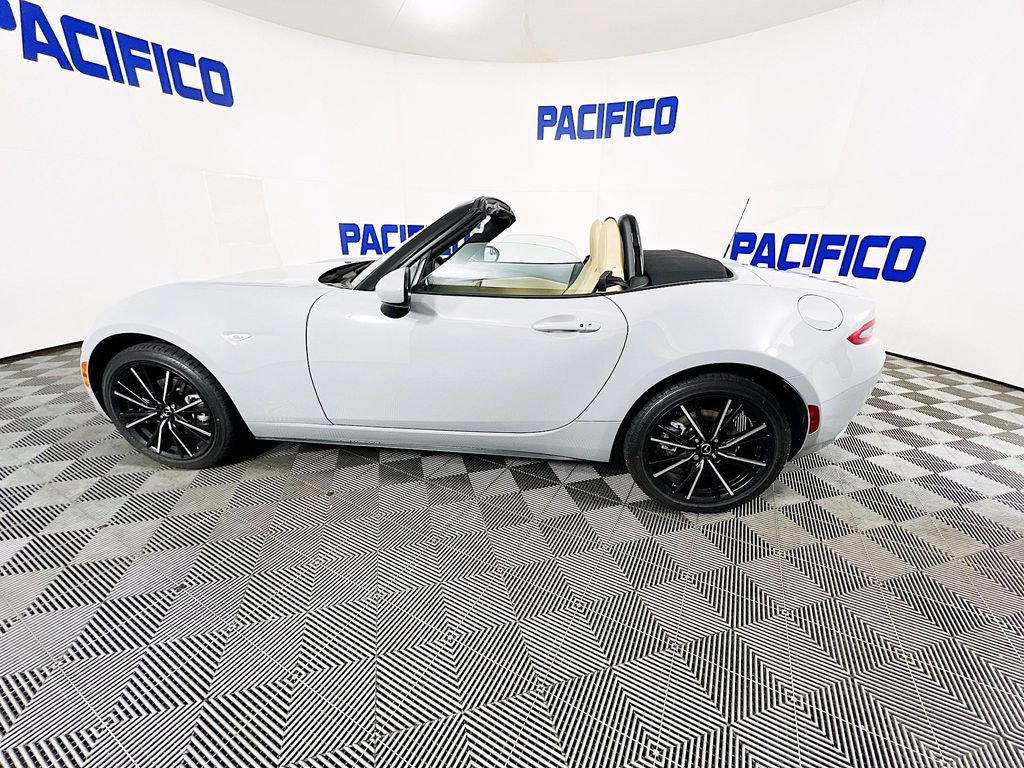 Certified 2024 MAZDA MX-5 Miata Grand Touring w/ Weather Package RWD image 33
