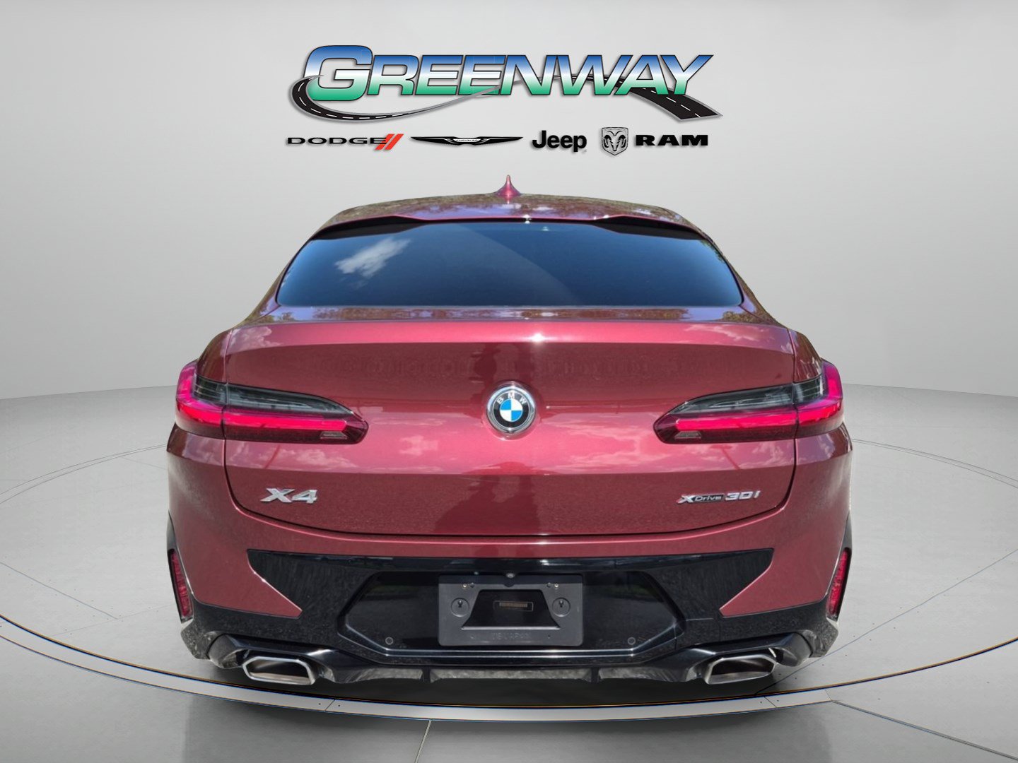 Used 2022 BMW X4 xDrive30i w/ M Sport Package 2 AWD/4WD image 2