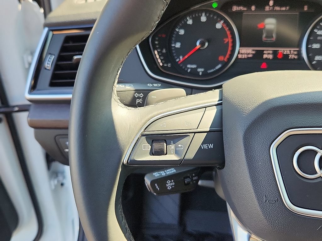 Used 2024 Audi Q5 Premium AWD/4WD image 21