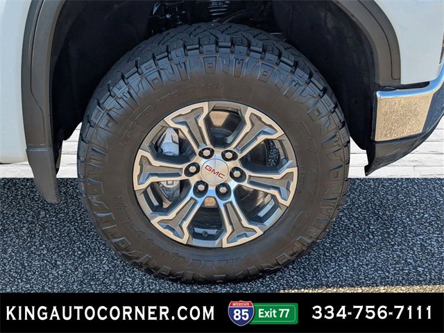 Used 2024 GMC Sierra 1500 SLE image 9