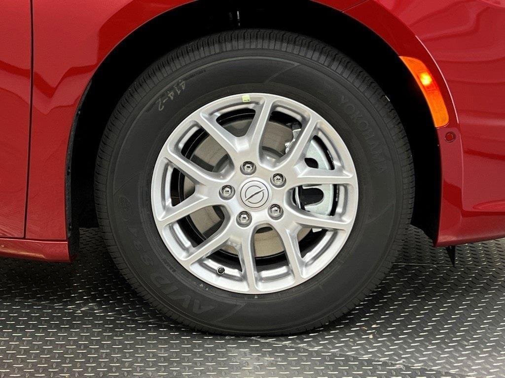 New 2026 Chrysler Pacifica Select image 6