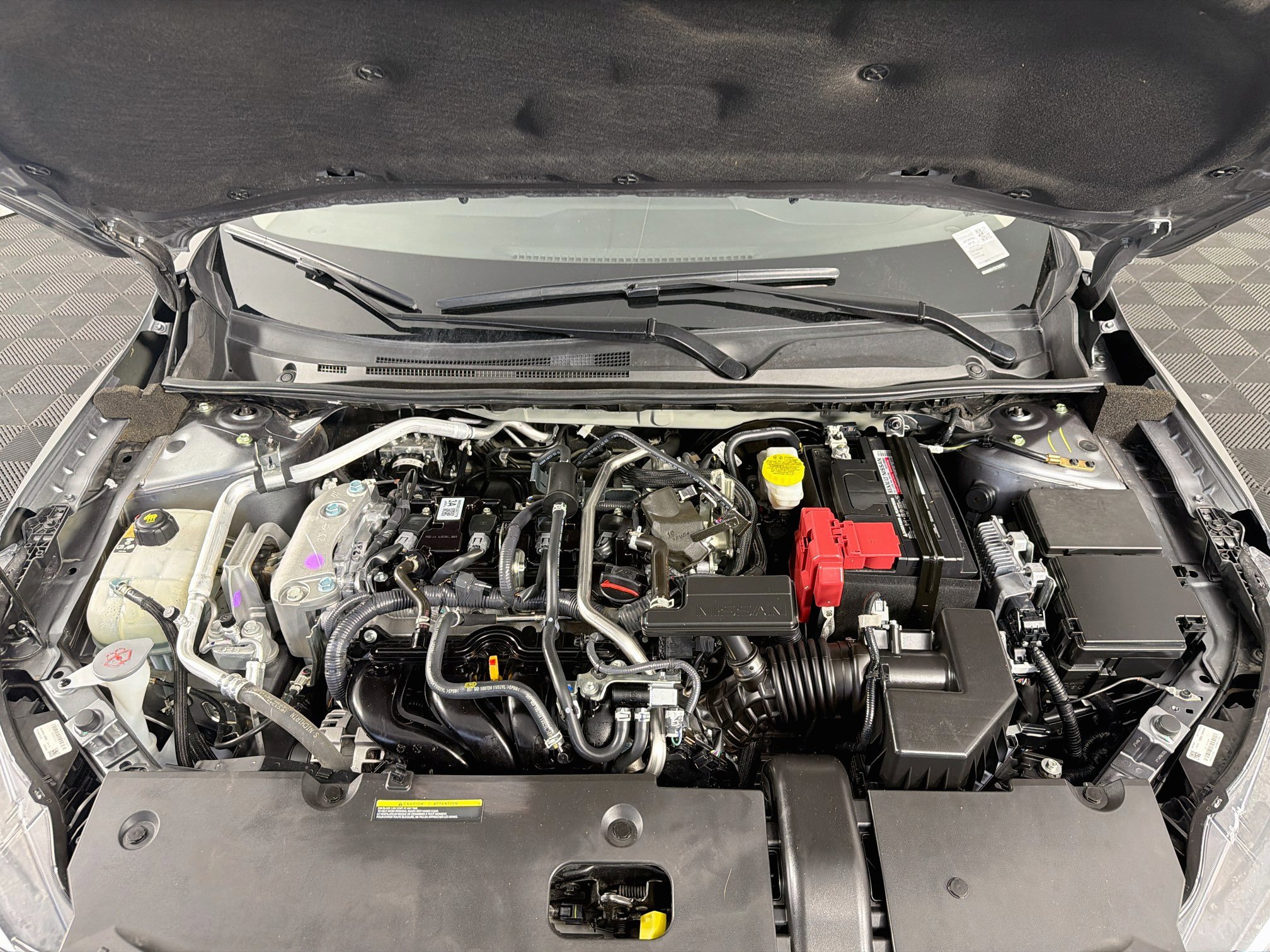 Used 2025 Nissan Sentra S FWD image 33