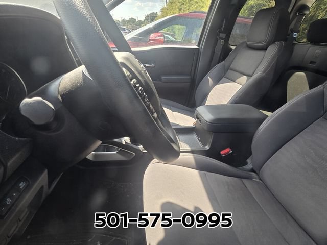 Used 2023 Nissan Frontier SV RWD image 8