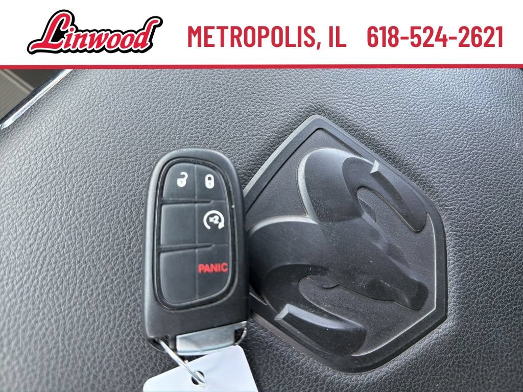 Used 2018 RAM 1500 Laramie w/ Convenience Group AWD/4WD image 34