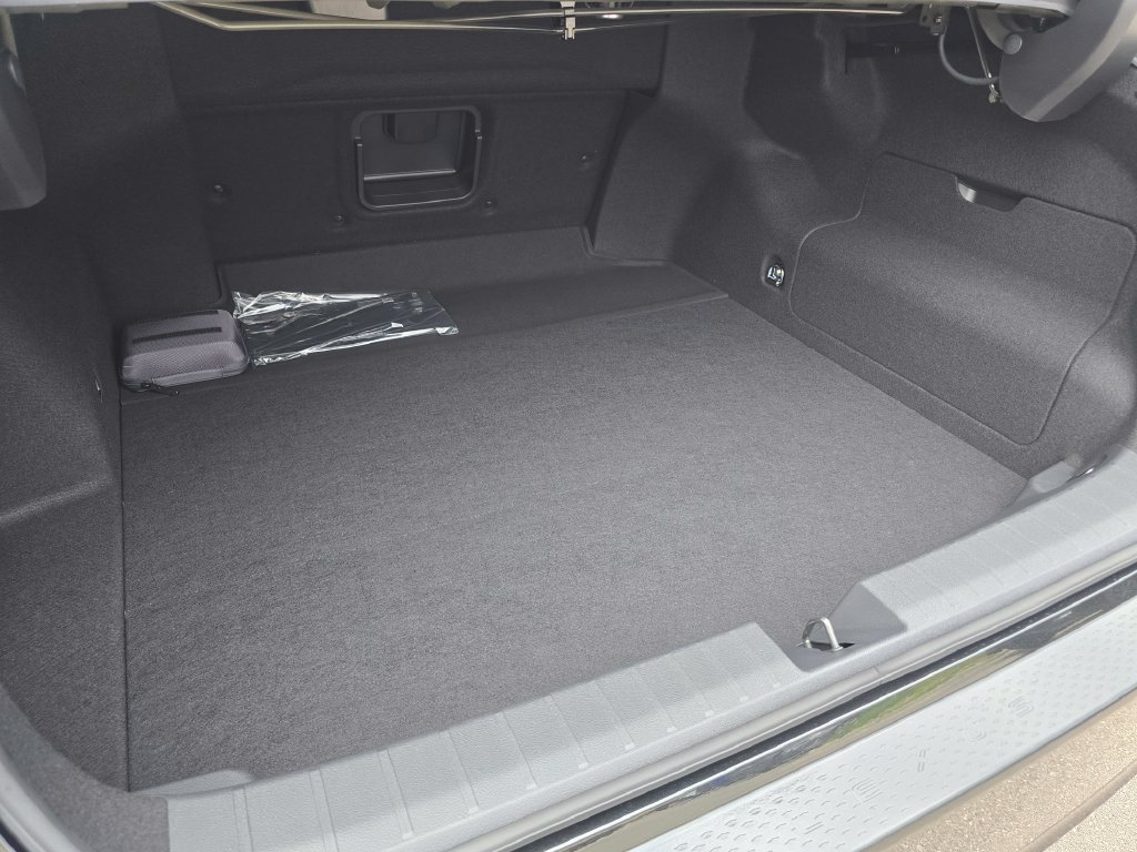 New 2026 Lexus ES 350h AWD w/ Convenience Package image 32