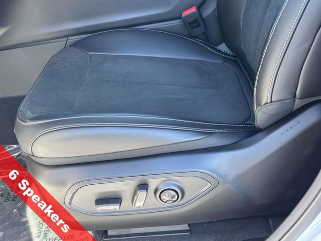 New 2025 Jeep Grand Cherokee Altitude image 13