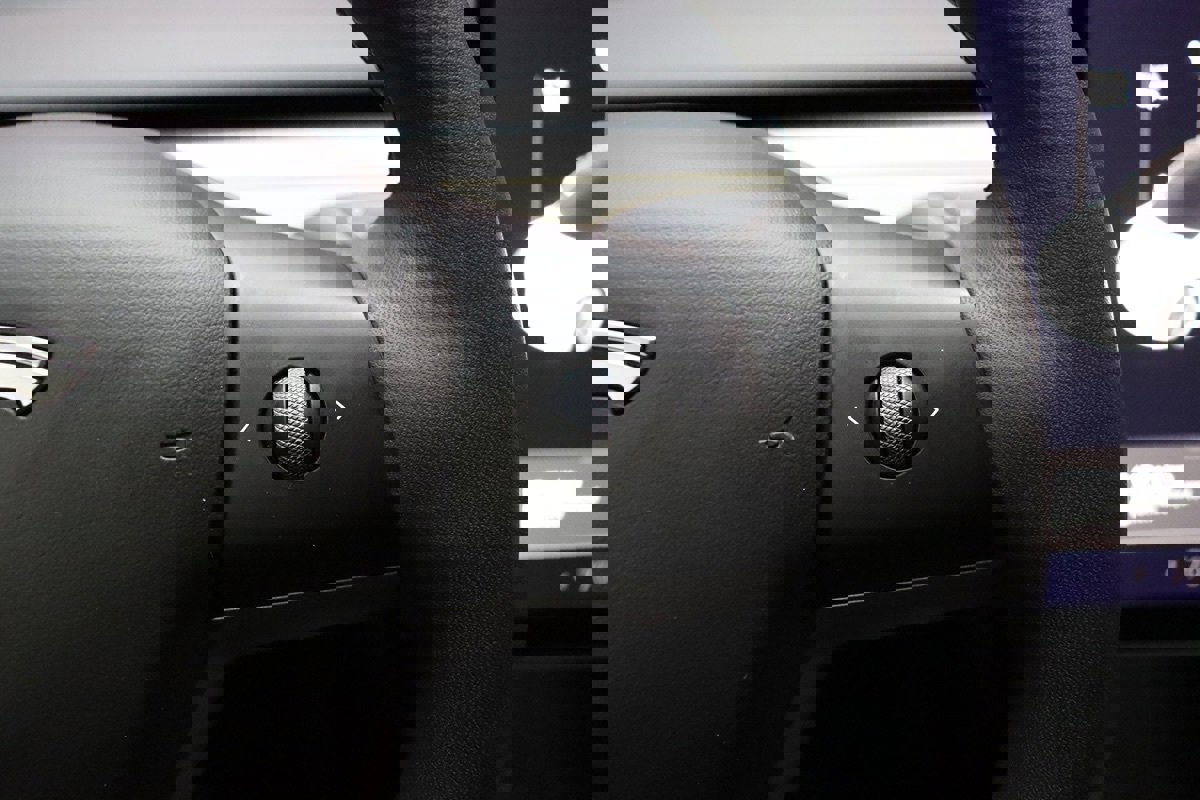 Used 2023 Tesla Model 3 Standard Range image 43