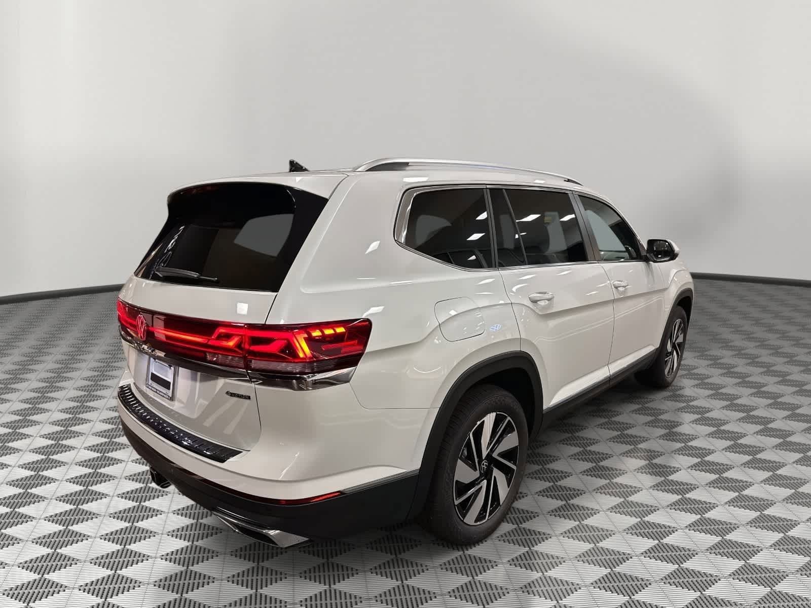New 2026 Volkswagen Atlas SEL AWD/4WD image 3