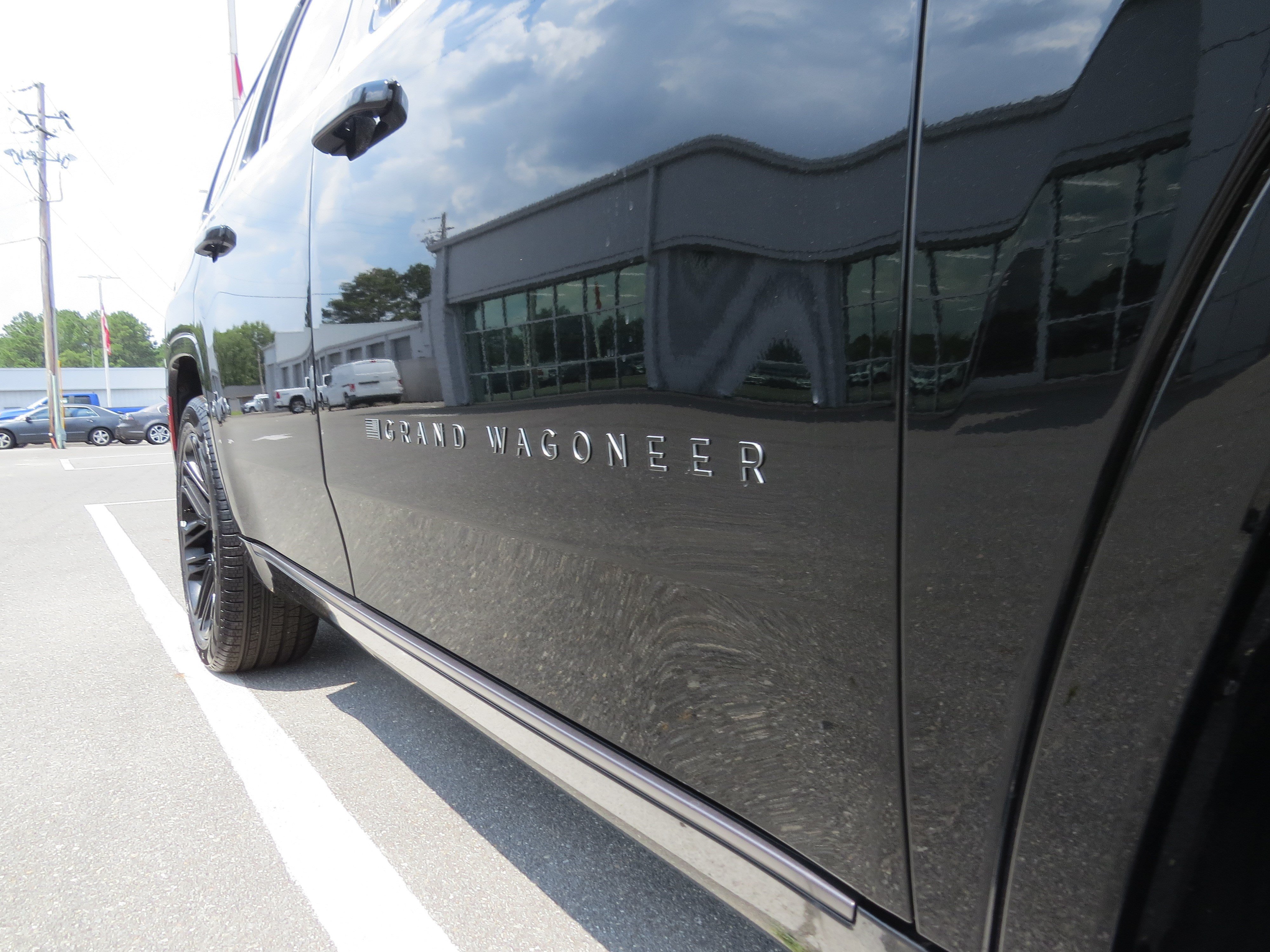 New 2026 Jeep Grand Wagoneer Limited AWD/4WD image 10
