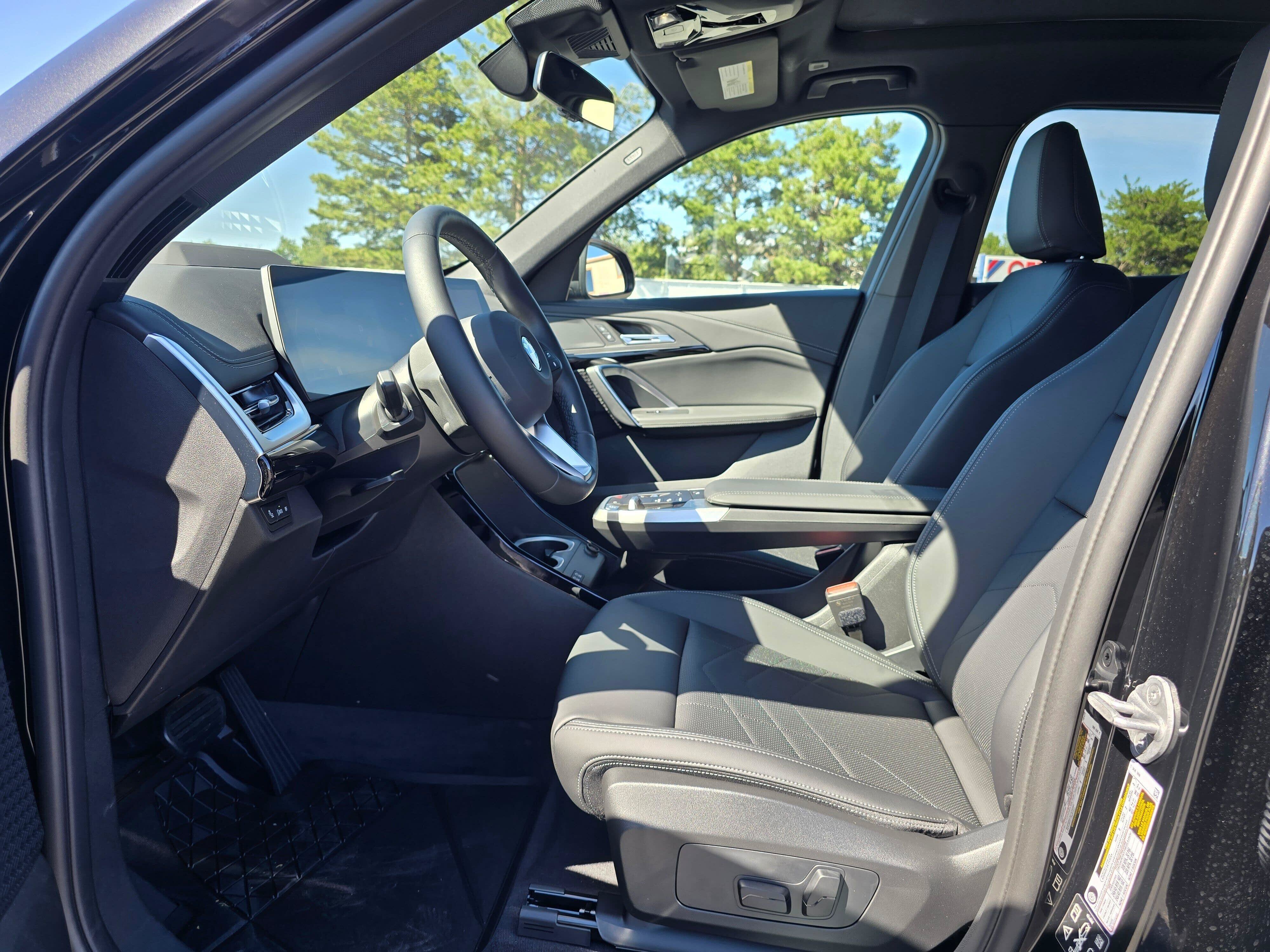 New 2026 BMW X1 xDrive28i w/ Technology Package AWD/4WD image 11