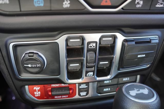 Certified 2025 Jeep Wrangler Unlimited Rubicon 4xe w/ Safety Group image 27