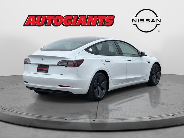Used 2021 Tesla Model 3 Standard Range Plus image 2