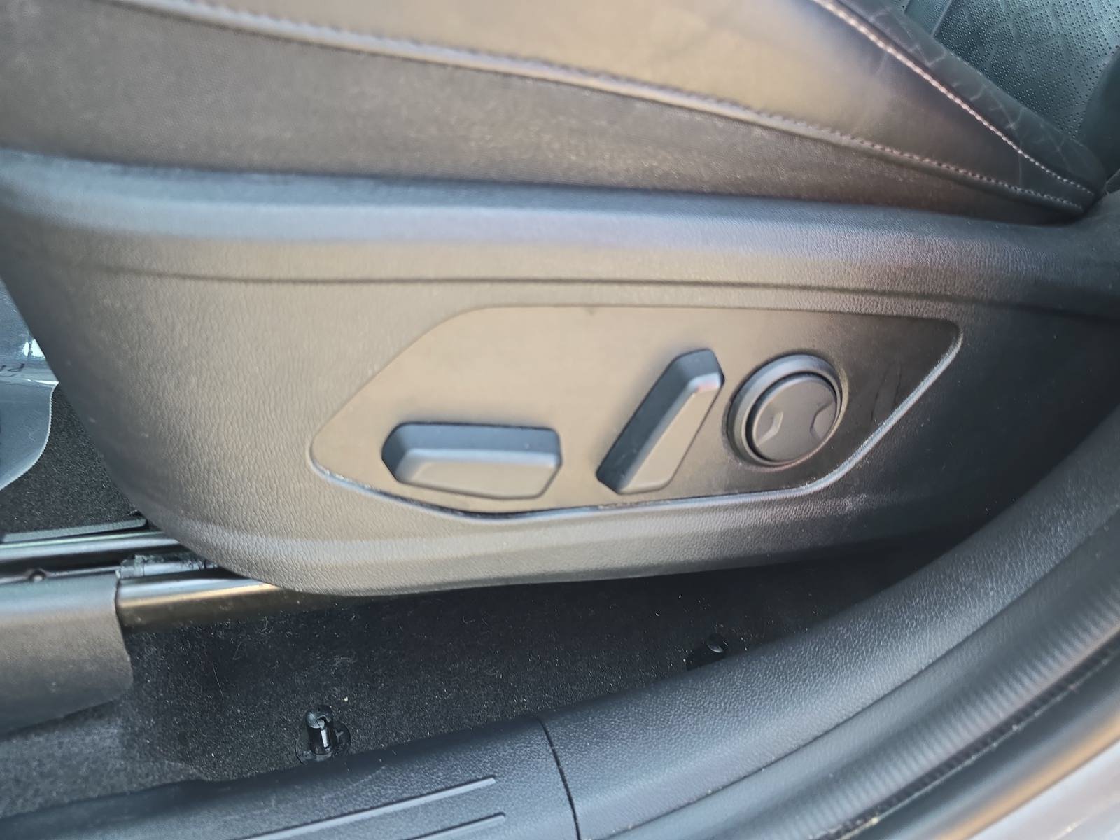 Used 2021 Kia Sorento S FWD image 29