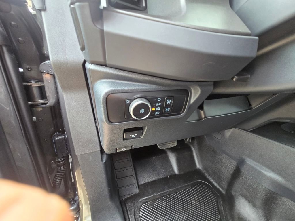 Certified 2025 Ford Bronco Badlands image 9