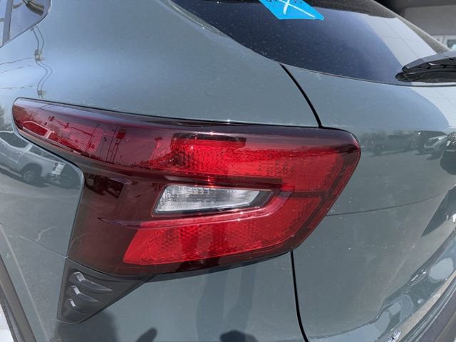 Used 2025 Chevrolet Trax LS w/ LS Convenience Package image 22