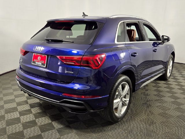 Used 2022 Audi Q3 2.0T Premium w/ Convenience Package AWD/4WD image 9