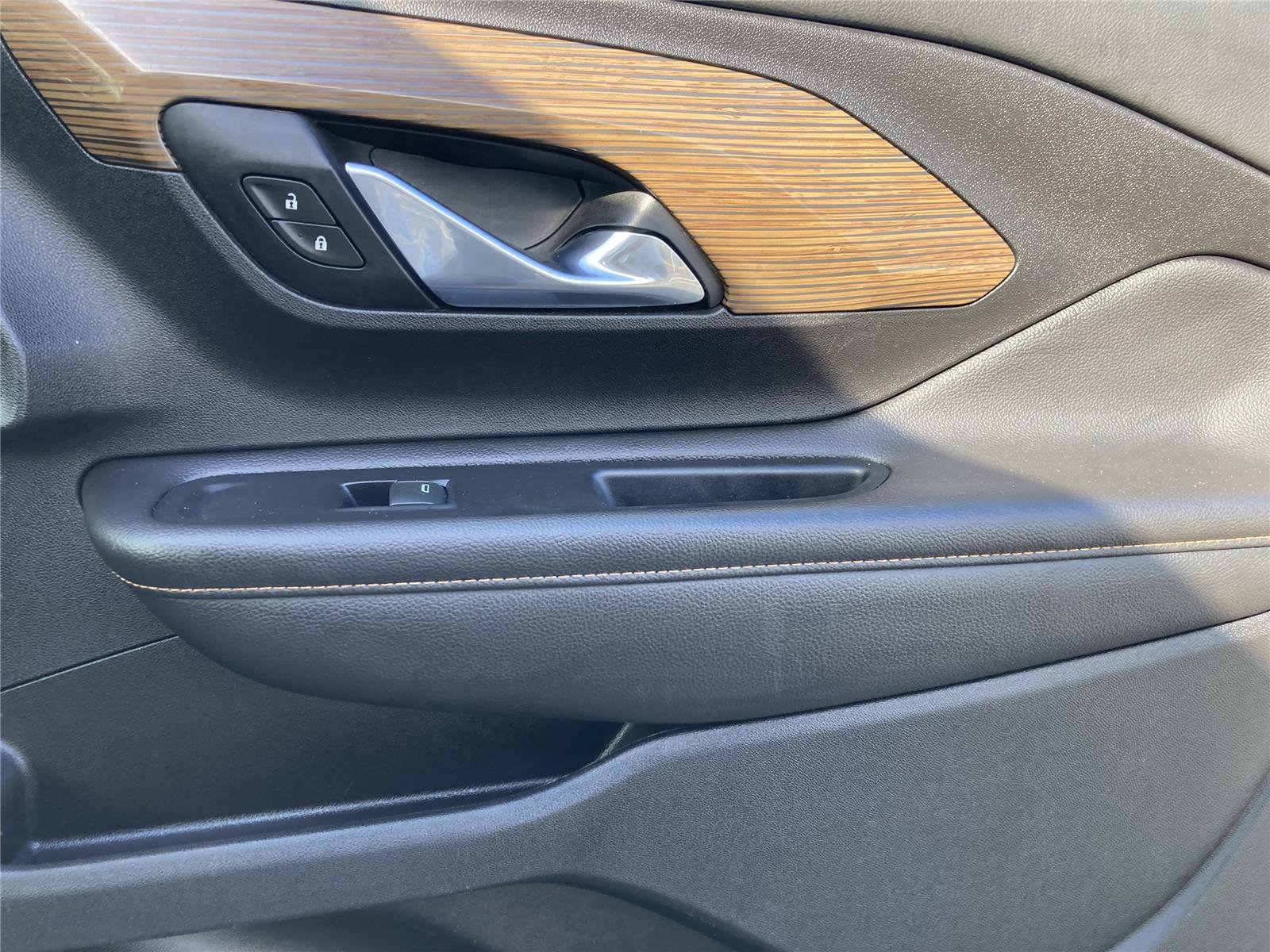 Used 2018 GMC Terrain SLE image 33