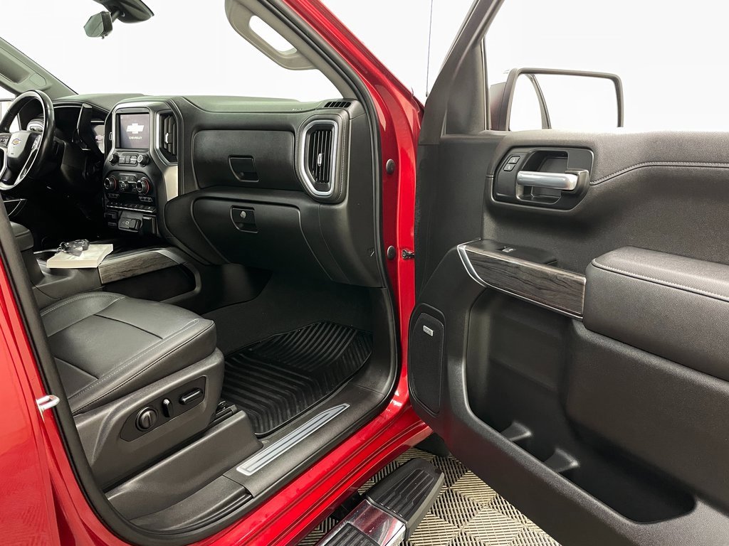 Used 2021 Chevrolet Silverado 1500 LTZ w/ Technology Package image 40