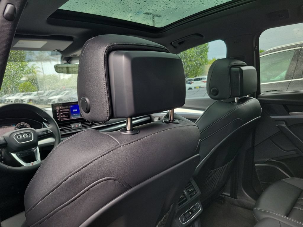 Certified 2024 Audi Q5 2.0T Prestige AWD/4WD image 25