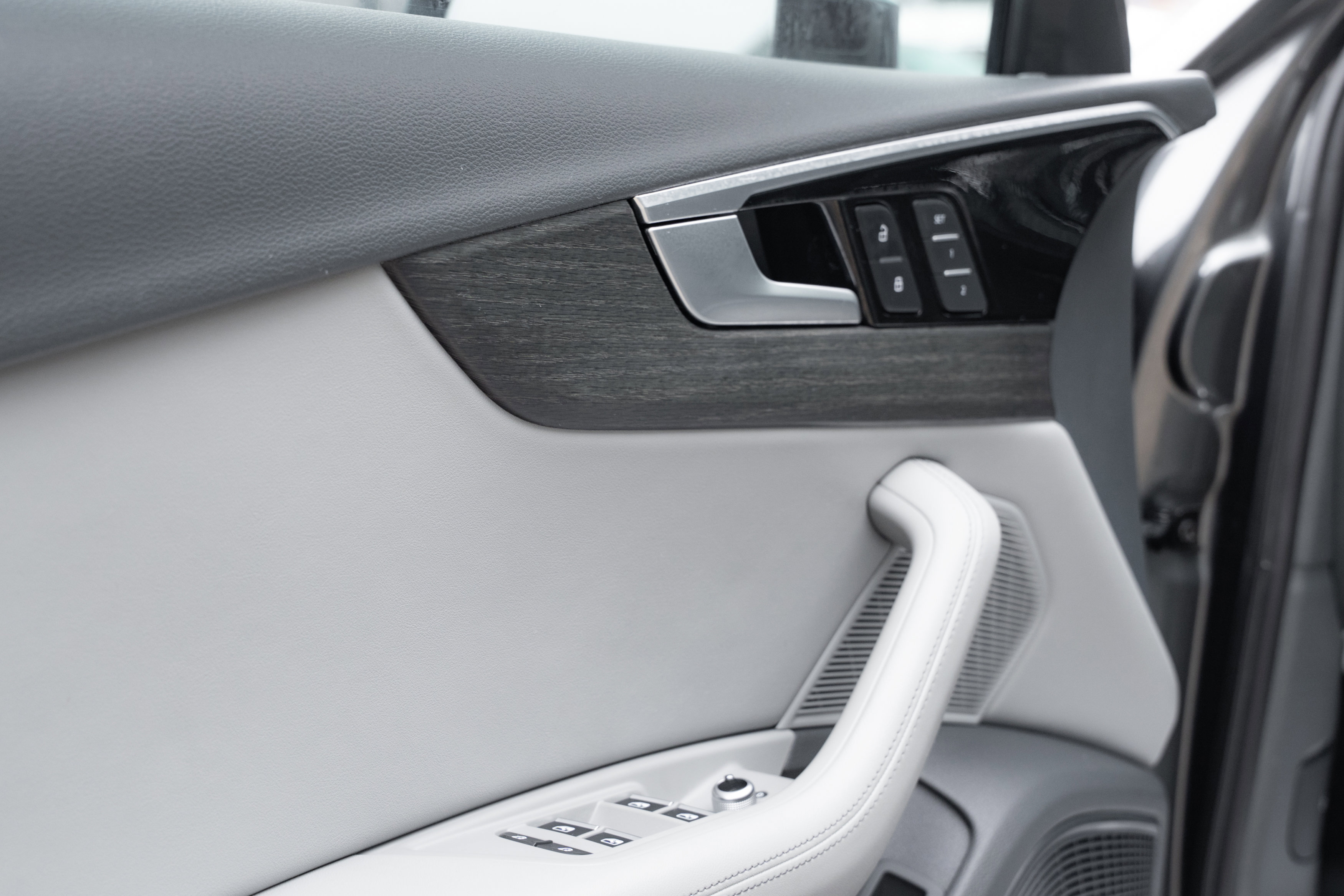 Used 2020 Audi A4 2.0T Premium Plus w/ Premium Plus Package image 19