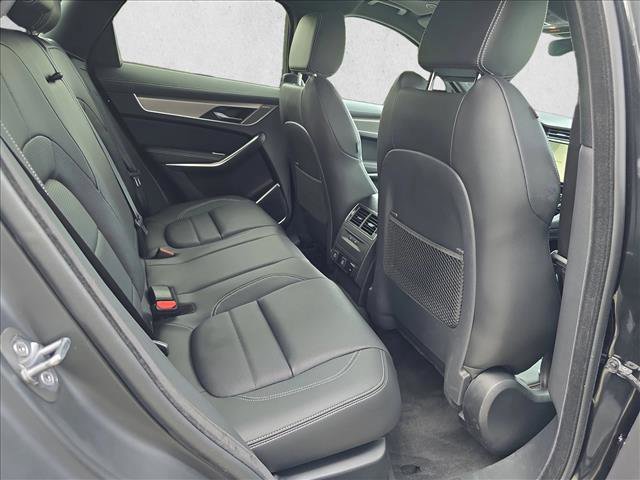 Certified 2025 Jaguar F-PACE R-Dynamic S image 11